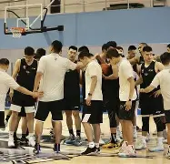 pg模拟器包含广东宏远复出首秀备战欧篮联清晨塞维利亚备战葡超之后，风云突变波尔图赛后官宣签约的词条